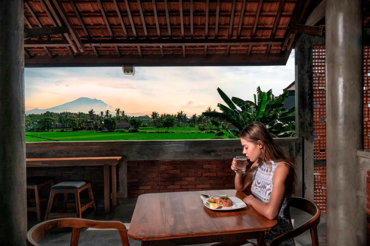 Utamas Keramas Hotel Buitenkant foto
