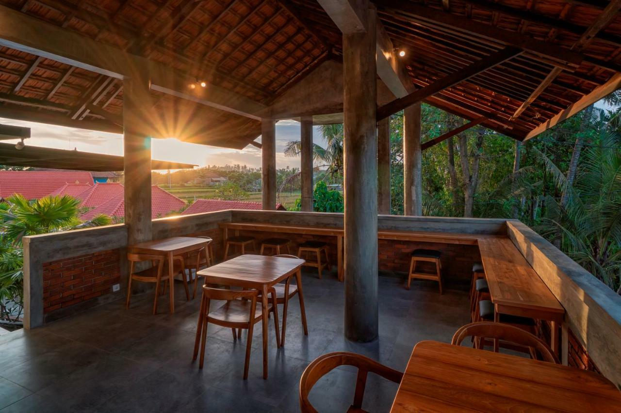 Utamas Keramas Hotel Buitenkant foto